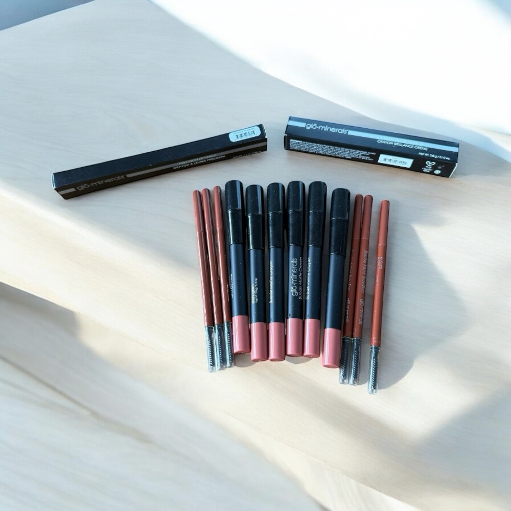 GLO MINERALS MAKEUP LOT,BROW LINERS SUEDE MATTE, CREAM GLAZE LIP PENCIL(LOT #45)